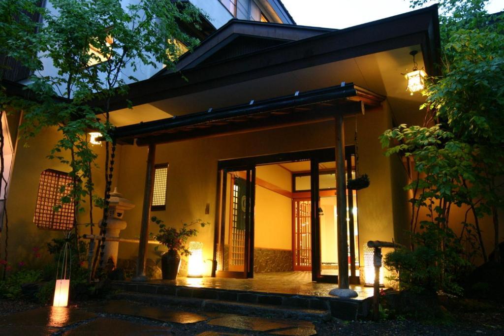 נגנו Oumeitei Tsuji Ryokan מראה חיצוני תמונה